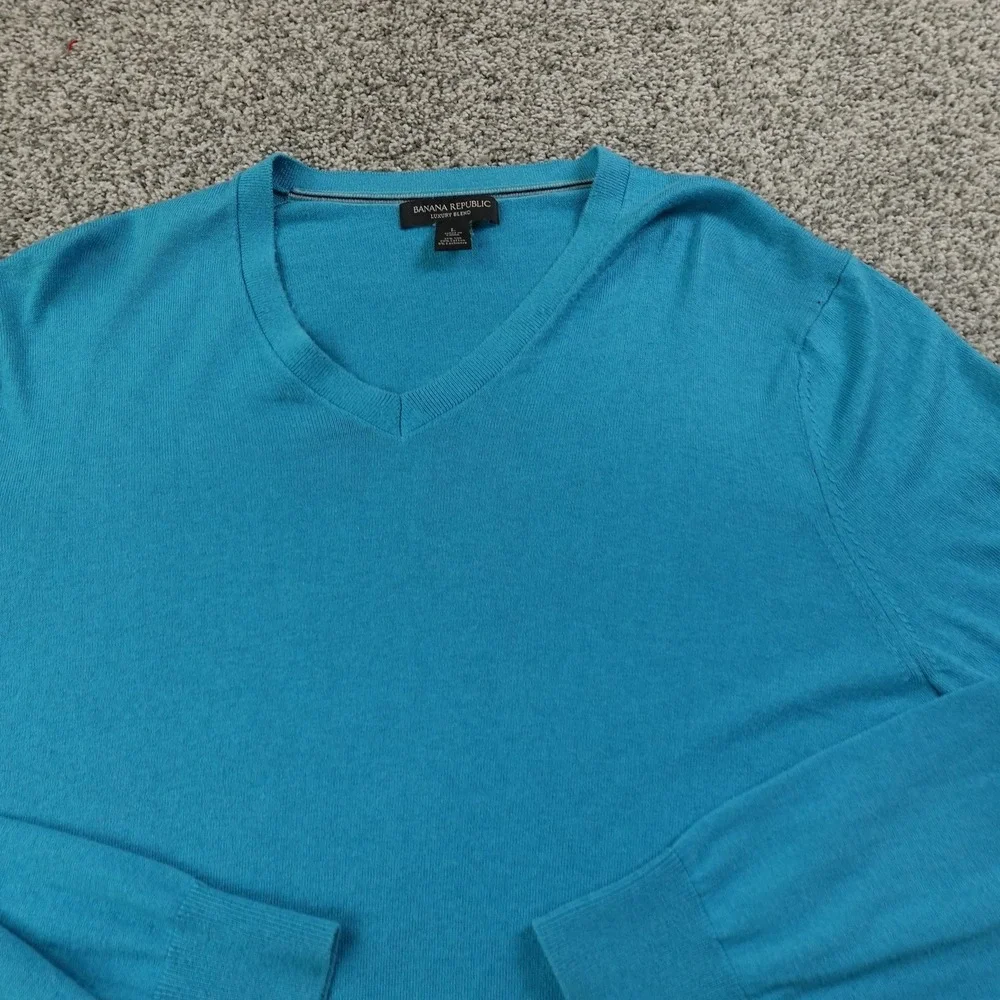 Banana Republic Sweater Mens L Blue Silk Cotton Cashmere V Neck Knit‎ Pullover
